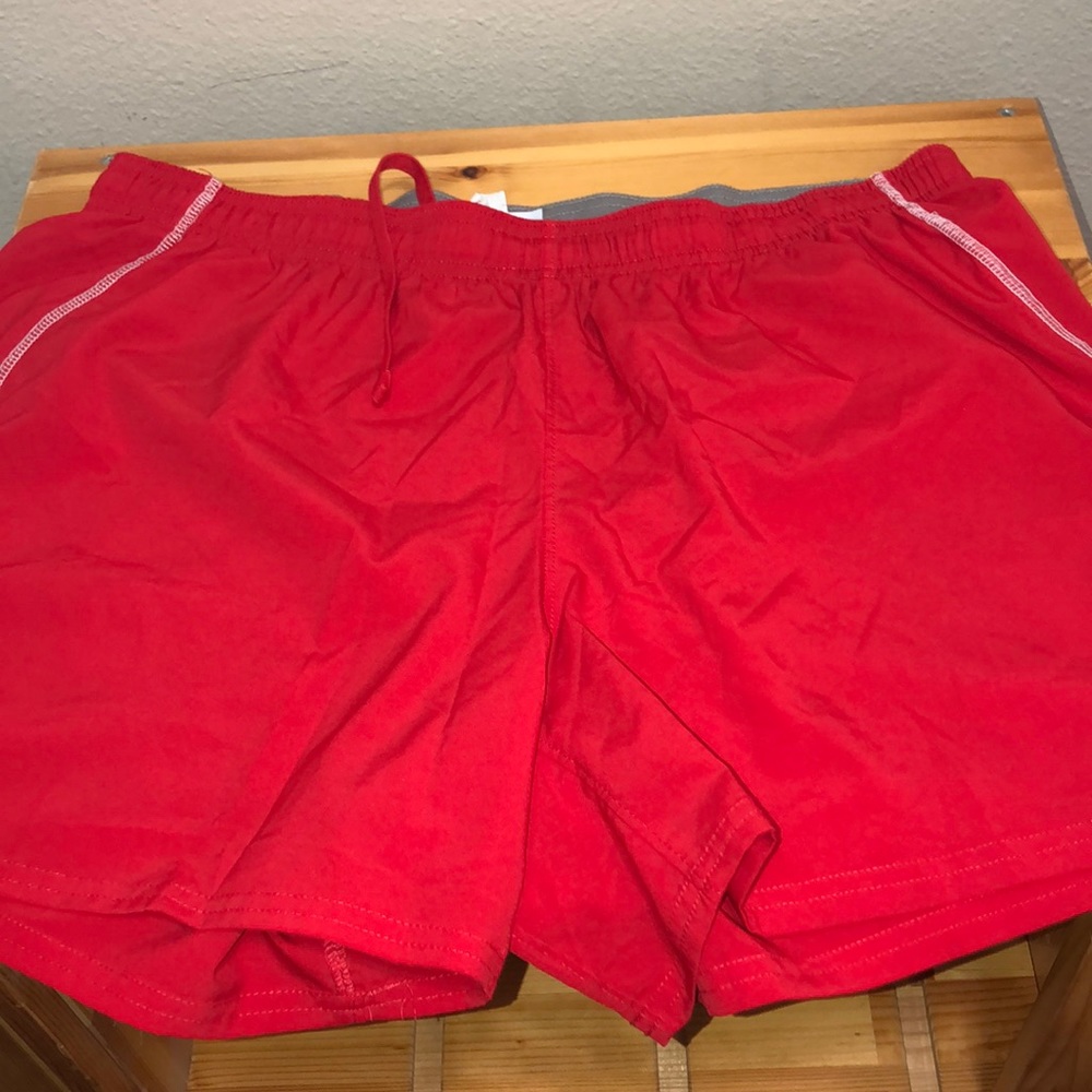 CHAMPION red shorts